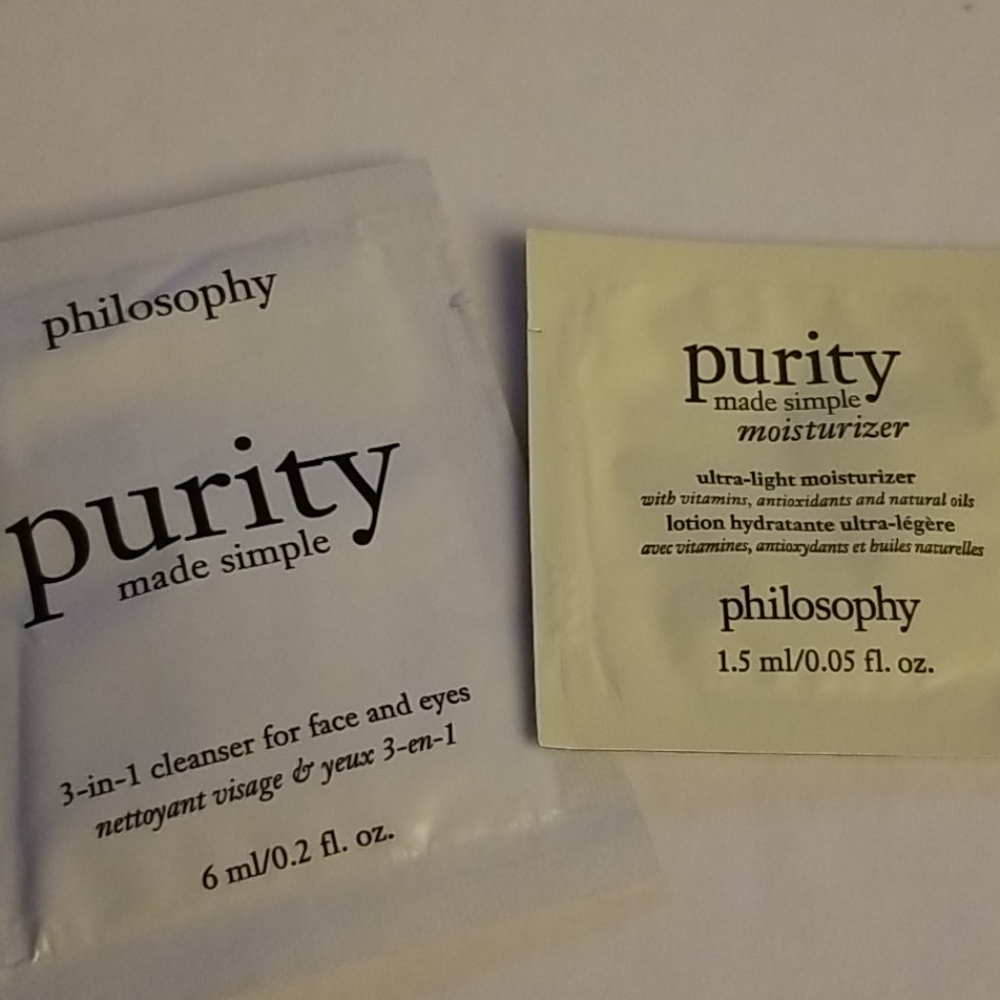 4/25 bundle item. Philosophy Cleanser & Moisturize Sample Packets